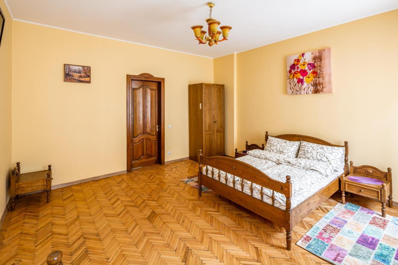 Apartment On Yana Zhizhky Лвив Екстериор снимка